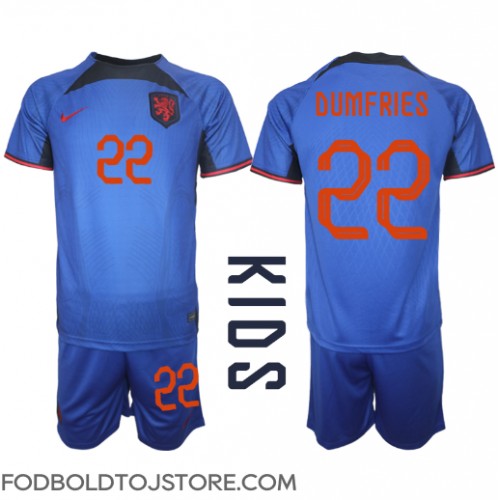 Holland Denzel Dumfries #22 Udebanesæt Børn VM 2022 Kortærmet (+ Korte bukser)